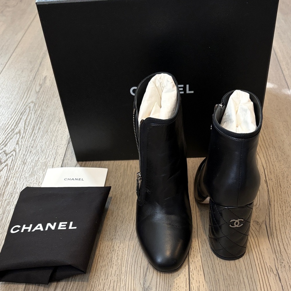 CHANEL Black Quilted Heel Boots